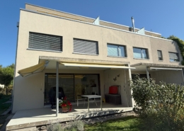 Fassade neu abgerieben.